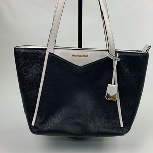 Michael Kors Leather Black White tote shoulder bag Gold zip charm Lined Pockets